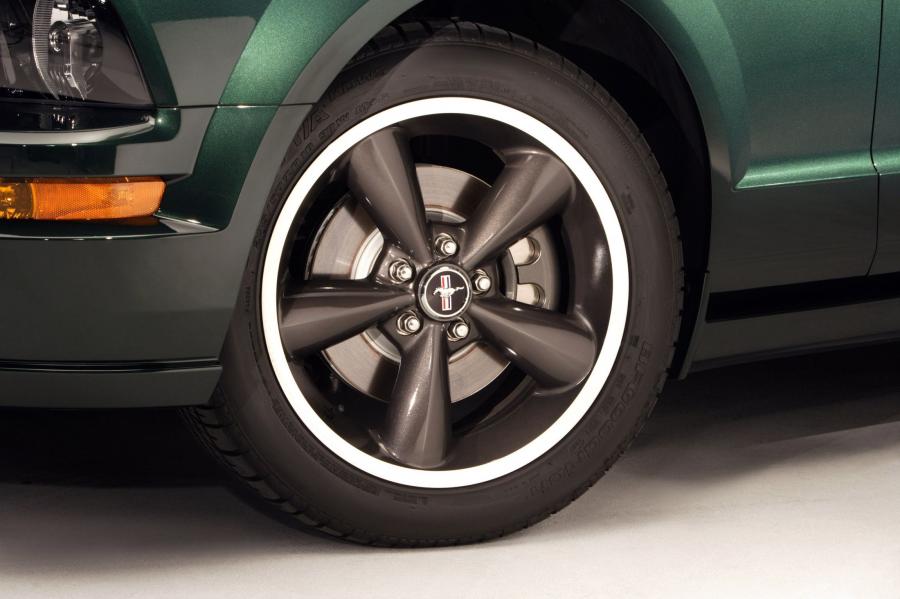 Колеса Ford Mustang Bullitt 2008 года  (фото 77 из 84)